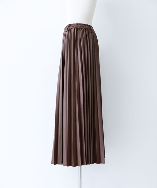 osharewalker（オシャレウォーカー）の「『フェイクレザープリーツスカート』（スカート・レディース・ブラウン/ブラック・FREE）」の17枚目の写真