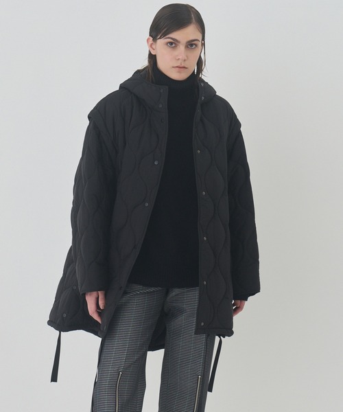 LE CIEL BLEU(ルシェルブルー)の「2ウェイパッドコクーンコート / 2way Padded Cocoon Coat(その他アウター・レディース・オフホワイト/ブラック・36)」の2枚目の写真