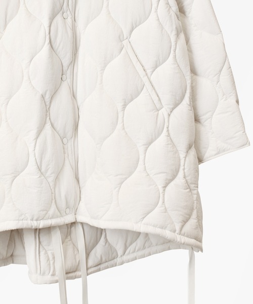 LE CIEL BLEU(ルシェルブルー)の「2ウェイパッドコクーンコート / 2way Padded Cocoon Coat(その他アウター・レディース・オフホワイト/ブラック・36)」の14枚目の写真