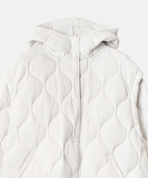 LE CIEL BLEU(ルシェルブルー)の「2ウェイパッドコクーンコート / 2way Padded Cocoon Coat(その他アウター・レディース・オフホワイト/ブラック・36)」の13枚目の写真