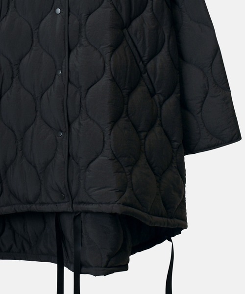 LE CIEL BLEU(ルシェルブルー)の「2ウェイパッドコクーンコート / 2way Padded Cocoon Coat(その他アウター・レディース・オフホワイト/ブラック・36)」の21枚目の写真