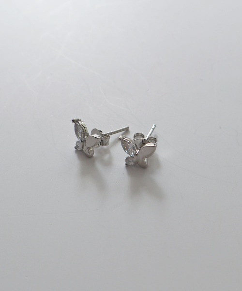 CEMONEMO(セモネモ)の「【金属アレルギー対応】 ハーフビジュー バタフライ ピアス / silver925ポスト(ピアス(両耳用)・レディース・シルバー/ゴールド・FREE)」の9枚目の写真