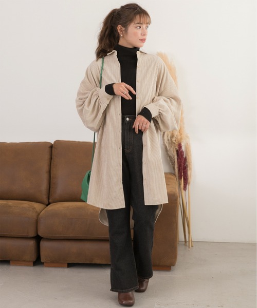 ad thie（アドティエ）の「コーデュロイボリュームシャツワンピース（シャツワンピース・レディース・モカ/ベージュ/グレイッシュベージュ/ダークブルー・FREE）」の7枚目の写真