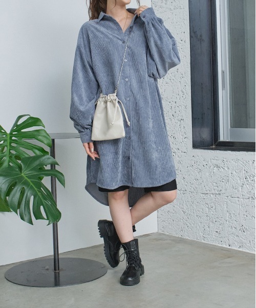 ad thie（アドティエ）の「コーデュロイボリュームシャツワンピース（シャツワンピース・レディース・モカ/ベージュ/グレイッシュベージュ/ダークブルー・FREE）」の10枚目の写真