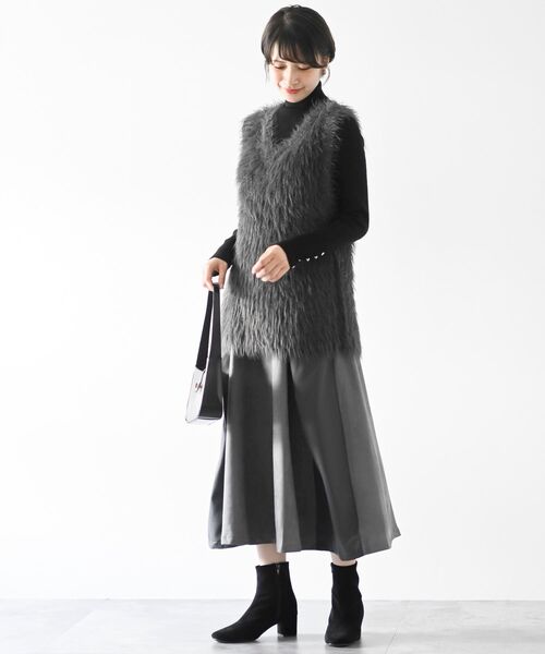 rps（アールピーエス）の「袖口ボタンタートルリブニットプルオーバー（ニット/セーター・レディース・ベージュ系その他/レッド/アイボリー/グリーン/ブラック/杢グレー/ブルー/イエロー・M/L）」の13枚目の写真