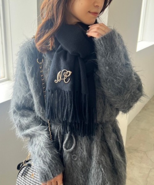 one after another NICE CLAUP（ワンアフターアナザーナイスクラップ）の「ブローチ付きマフラー（その他小物・レディース・グレー/アイボリー/ブラック/ボルドー・FREE）」の9枚目の写真