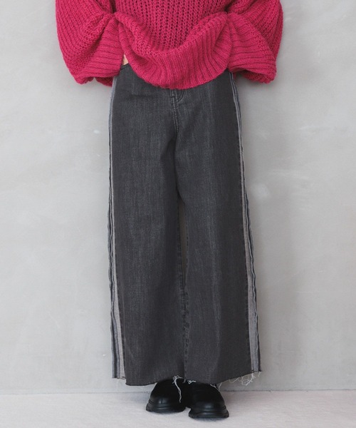 LEPSIM（レプシィム）の「サイドラインデニムパンツ　983467（デニムパンツ・レディース・ブルー/チャコールグレー・MEDIUM/LARGE）」の2枚目の写真