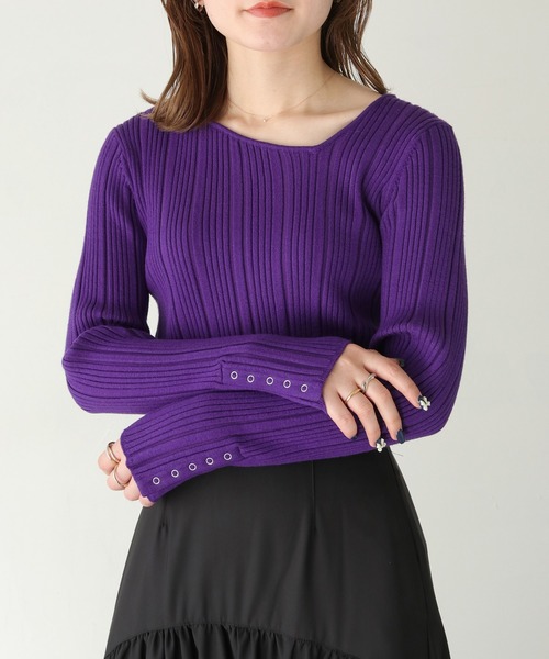 HER CLOSET(ハークローゼット)の「【vingtrois】アシメVネック ランダムリブニット(ニット/セーター・レディース・グリーン/ワインレッド/パープル/ブラック/チャコールグレー/アイボリー・M)」の5枚目の写真