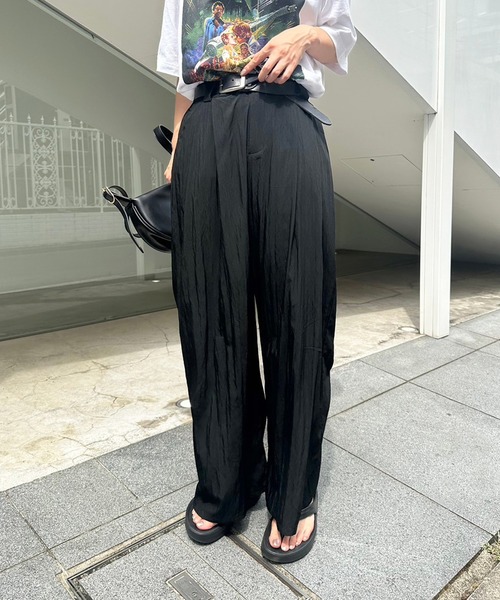 LIENCOEUR（リアンクール）の「フロントタックワイドパンツ（スラックス・レディース・ブラック/アイボリー/グレー・MEDIUM/SMALL）」の9枚目の写真