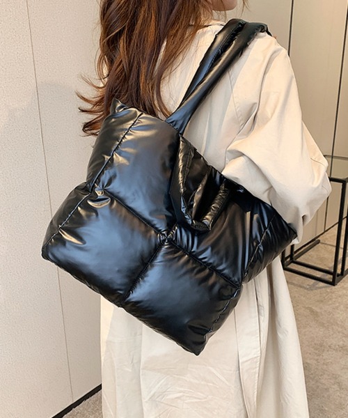 Chaco closet(チャコ クローゼット)の「2WAYパフィキルティングトートバッグ(トートバッグ・レディース・シルバー/ブラック・FREE)」の3枚目の写真