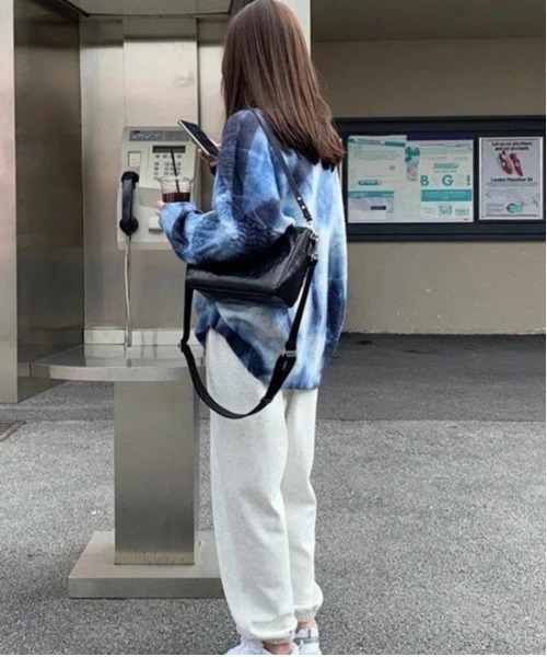 BARELY BLUE(ベアリーブルー)の「【 BARELY BLUE / ベアリーブルー 】 タイダイ ニット セーター(ニット/セーター・レディース・パープル/ブルー・FREE)」の7枚目の写真
