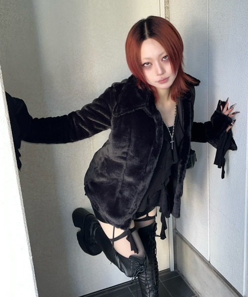 NACHE（ナチェ）の「韓国ブランド NACHE ナチェ RUFFLE HOODIE SHIRT トップス オーバーサイズ フーディー パーカー フード 長袖トップス フリル フリルデザイン（パーカー・レディース・ブラック/ライトグリーン・ONE SIZE）」の17枚目の写真