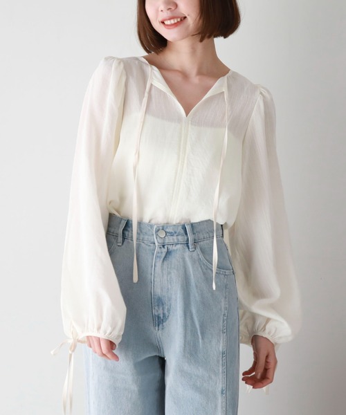 archives(アルシーヴ)の「2wayパイピング楊柳BL(シャツ/ブラウス・レディース・ブルー/ブラック/アイボリー・MEDIUM)」の2枚目の写真