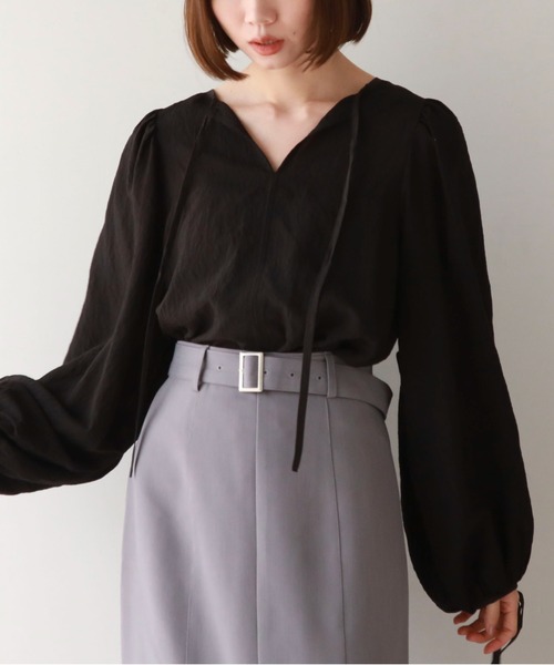 archives(アルシーヴ)の「2wayパイピング楊柳BL(シャツ/ブラウス・レディース・ブルー/ブラック/アイボリー・MEDIUM)」の3枚目の写真