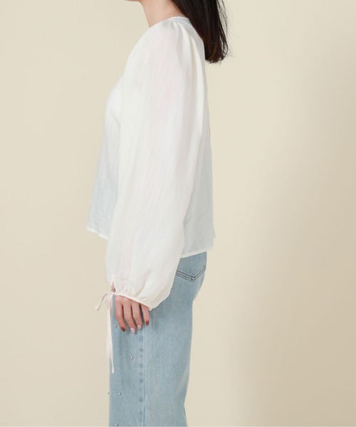 archives(アルシーヴ)の「2wayパイピング楊柳BL(シャツ/ブラウス・レディース・ブルー/ブラック/アイボリー・MEDIUM)」の22枚目の写真