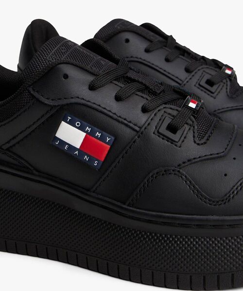 tommy jeans（トミー ジーンズ）の「レトロバスケットプラットフォームスニーカー（スニーカー・レディース・ホワイト/パープル/ブラック・25cm/24cm/23.5cm/23cm）」の8枚目の写真