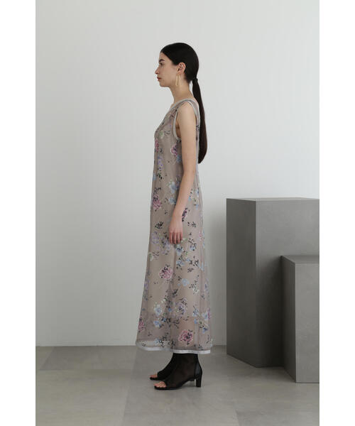 JILL STUART(ジルスチュアート)の「◆ヴェルヴェットオパールワンピース(ワンピース・レディース・ベージュ/ブラック・2/4)」の11枚目の写真