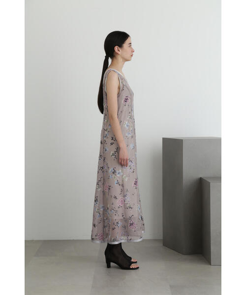 JILL STUART(ジルスチュアート)の「◆ヴェルヴェットオパールワンピース(ワンピース・レディース・ベージュ/ブラック・2/4)」の13枚目の写真