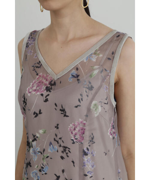 JILL STUART(ジルスチュアート)の「◆ヴェルヴェットオパールワンピース(ワンピース・レディース・ベージュ/ブラック・2/4)」の15枚目の写真