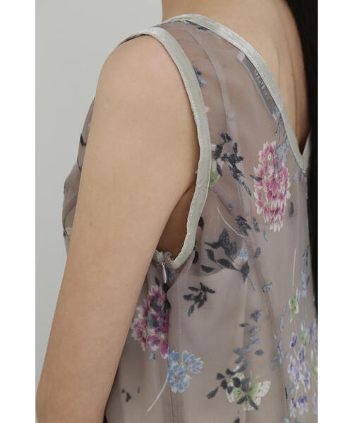 JILL STUART(ジルスチュアート)の「◆ヴェルヴェットオパールワンピース(ワンピース・レディース・ベージュ/ブラック・2/4)」の16枚目の写真