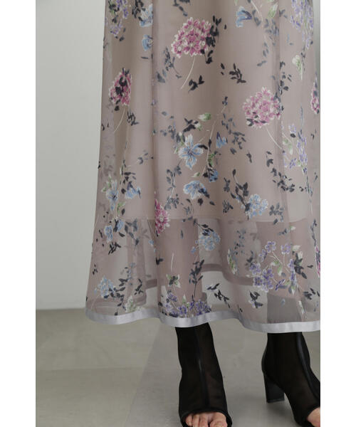 JILL STUART(ジルスチュアート)の「◆ヴェルヴェットオパールワンピース(ワンピース・レディース・ベージュ/ブラック・2/4)」の17枚目の写真