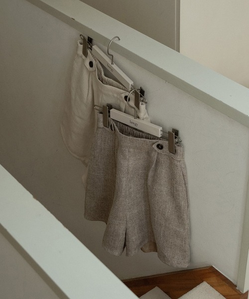 lawgy（ラウジー）の「front button tweed short pants / フロントボタンツイードショートパンツ（その他パンツ・レディース・アイボリー/ベージュ・FREE）」の12枚目の写真