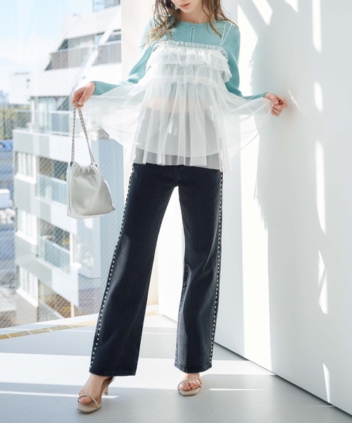 archives(アルシーヴ)の「チャーム付きエンボスチェーンバッグ(ハンドバッグ・レディース・シルバー/ブラック/アイボリー・FREE)」の16枚目の写真