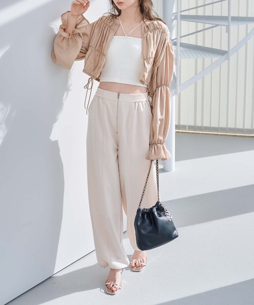 archives(アルシーヴ)の「チャーム付きエンボスチェーンバッグ(ハンドバッグ・レディース・シルバー/ブラック/アイボリー・FREE)」の19枚目の写真