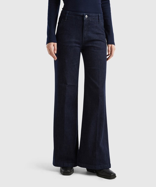 BENETTON (UNITED COLORS OF BENETTON)（ベネトンユナイテッドカラーズオブベネトン）の「ストレッチワイドデニムパンツ（デニムパンツ・レディース・ダークインディゴブルー/ライトインディゴブルー・40/38/42/36）」の2枚目の写真