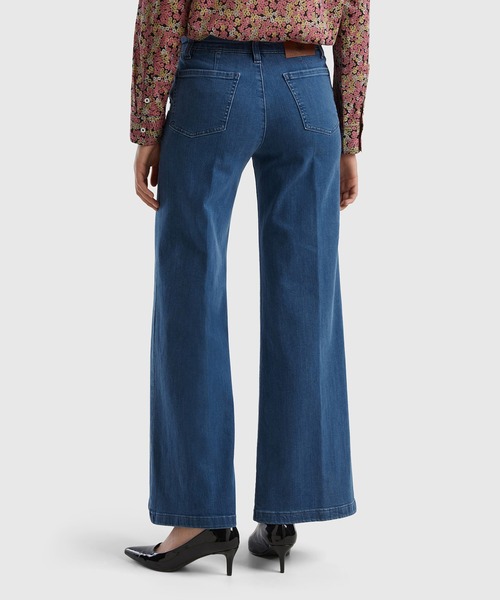BENETTON (UNITED COLORS OF BENETTON)（ベネトンユナイテッドカラーズオブベネトン）の「ストレッチワイドデニムパンツ（デニムパンツ・レディース・ダークインディゴブルー/ライトインディゴブルー・40/38/42/36）」の3枚目の写真