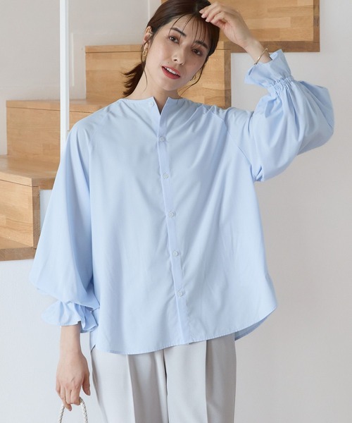 Elura（エルーラ）の「アイロンいらず2WAYブラウス（シャツ/ブラウス・レディース・ライトブルー/ホワイト/ホワイト系その他5・LARGE/MEDIUM）」の3枚目の写真