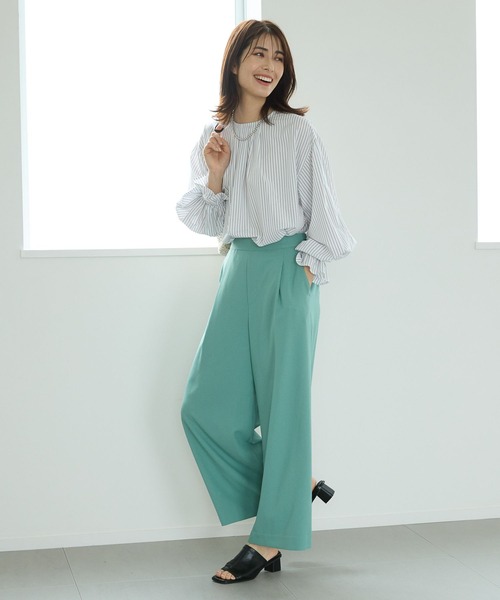 Elura（エルーラ）の「アイロンいらず2WAYブラウス（シャツ/ブラウス・レディース・ライトブルー/ホワイト/ホワイト系その他5・LARGE/MEDIUM）」の19枚目の写真