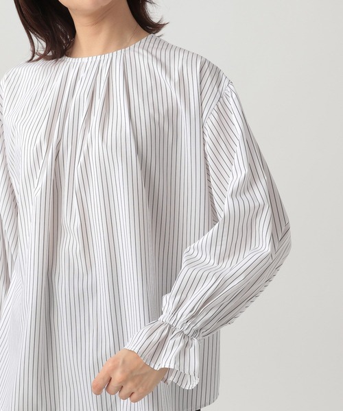 Elura（エルーラ）の「アイロンいらず2WAYブラウス（シャツ/ブラウス・レディース・ライトブルー/ホワイト/ホワイト系その他5・LARGE/MEDIUM）」の7枚目の写真