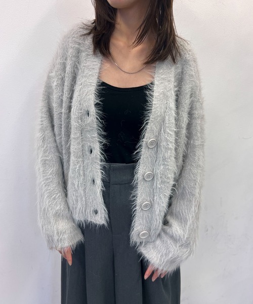 byYOUANCE(バイユアンス)の「ボリュームフェザーショートカーディガン(カーディガン/ボレロ・レディース・アイボリー/ライトグレー/イエロー・FREE)」の11枚目の写真