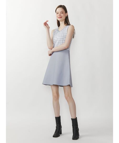 CALNAMUR（カルナムール）の「千鳥柄ニットワンピース（ワンピース・レディース・ベージュ/ブラック/ライトブルー・FREE）」の16枚目の写真