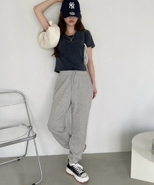 Ada.（エイダ）の「ヴィンテージライク クロップド丈 Ｔシャツ（Tシャツ/カットソー・レディース・チャコール/ブラック/アイボリー・FREE）」の18枚目の写真