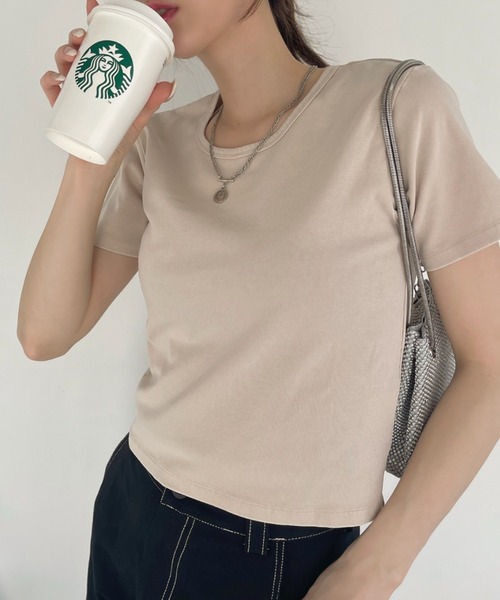 Ada.（エイダ）の「ヴィンテージライク クロップド丈 Ｔシャツ（Tシャツ/カットソー・レディース・チャコール/ブラック/アイボリー・FREE）」の21枚目の写真