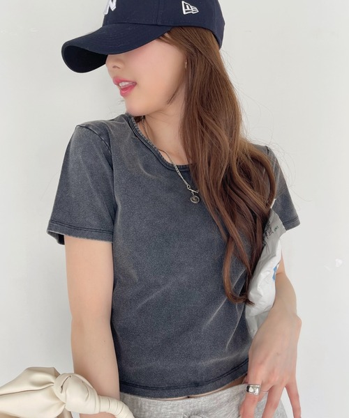 Ada.（エイダ）の「ヴィンテージライク クロップド丈 Ｔシャツ（Tシャツ/カットソー・レディース・チャコール/ブラック/アイボリー・FREE）」の16枚目の写真