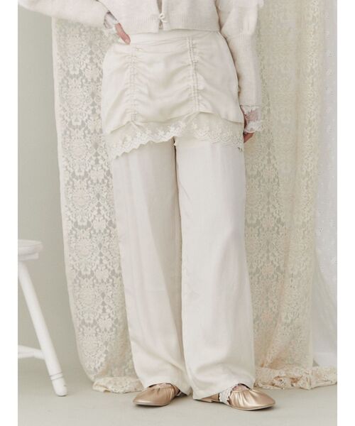 merry jenny(メリージェニー)の「サテンレイヤードパンツ(スラックス・レディース・アイボリー/ブラック/グレー・FREE)」の4枚目の写真