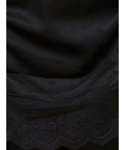 merry jenny(メリージェニー)の「サテンレイヤードパンツ(スラックス・レディース・アイボリー/ブラック/グレー・FREE)」の15枚目の写真