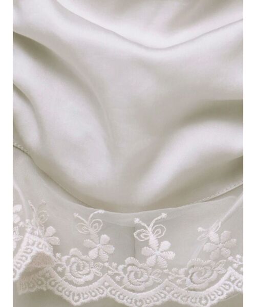 merry jenny(メリージェニー)の「サテンレイヤードパンツ(スラックス・レディース・アイボリー/ブラック/グレー・FREE)」の16枚目の写真