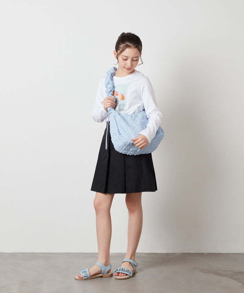 a.v.v（アーヴェヴェ）の「[17-24cm][履き心地のよいクッションインソール][マジックテープで簡単に履ける]フリルフラットサンダル（サンダル・キッズ・ダークインディゴブルー/シルバー・24/23/19/18/17/22/20/21）」の10枚目の写真