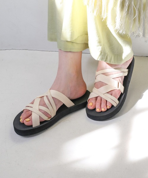 LEPSIM（レプシィム）の「ゼロカルテープクロスサンダル　118531（サンダル・レディース・ブラック/キャメル/アイボリー・MEDIUM/LARGE）」の5枚目の写真
