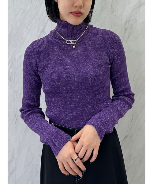 jouetie（ジュエティ）の「ベーシックカラータートルニット/赤ニット（ニット/セーター・レディース・ブラック/ネイビー/パープル/ピンク/レッド/ブルー/アイボリー/その他1・MEDIUM）」の5枚目の写真