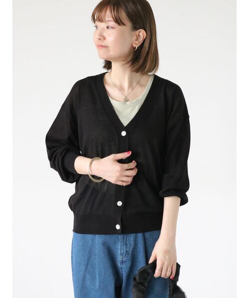 Lugnoncure（ルノンキュール）の「【接触冷感】シアーVネックカーディガン（カーディガン/ボレロ・レディース・オフホワイト/ブルー/オレンジ/ブラック・F）」の2枚目の写真