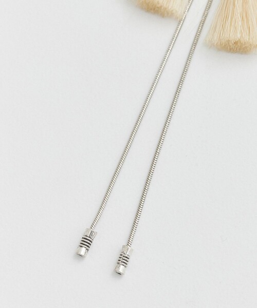 TOGA（トーガ）の「【TOGA TOO/トーガトゥ】Beads fringe loop tie/ロングネックレス（ネックレス・レディース・ブラック/ブルー・FREE）」の4枚目の写真