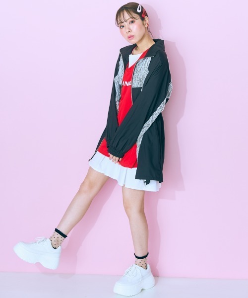 marun（マルン）の「＜大きいサイズ＞ チームユニフォーム風タンクトップ marun（タンクトップ・レディース・レッド・5L/4L/3L/LL/L）」の7枚目の写真