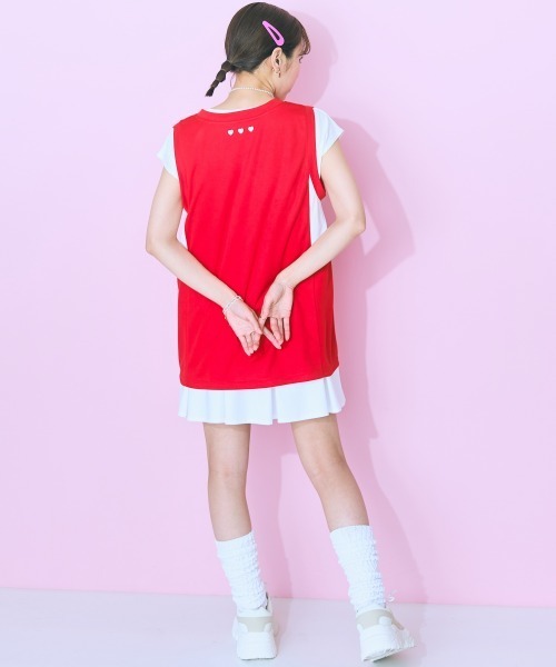 marun（マルン）の「＜大きいサイズ＞ チームユニフォーム風タンクトップ marun（タンクトップ・レディース・レッド・5L/4L/3L/LL/L）」の10枚目の写真