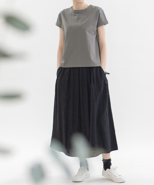 nop de nod(ノップドゥノッド)の「UV cut &cool バックラインフレンチスリーブTシャツ(Tシャツ/カットソー・レディース・ブラック/ダークグレー/スミクロ/グレー/オフホワイト/ブラック系/ミント/ダークブルー/ホワイト/ライトイエロー/ライトブルー/ネイビー・M)」の13枚目の写真