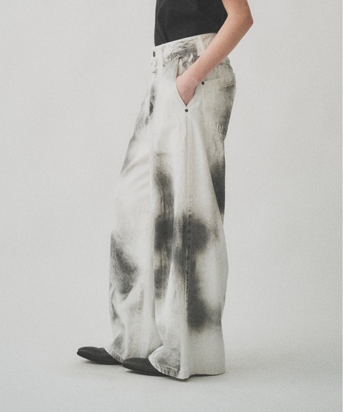 Juha（ユハ）の「SPRAY WIDE DENIM PANTS（デニムパンツ・メンズ・ホワイト×ブラック・4/3/2）」の5枚目の写真